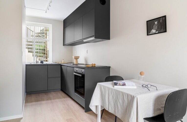 Essential Tips for Organizing a Small Space Efficiently